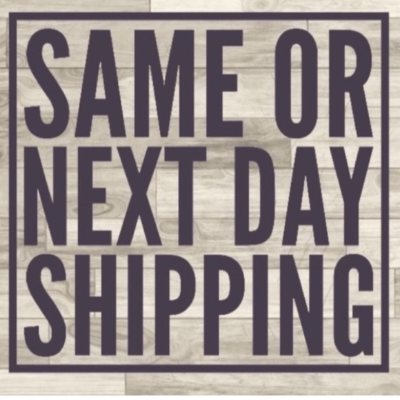 🎉Host Pick🎉 BLOOMEFFECTS Tulip Tint Lip & Cheek Balm - Picture 7 of 8